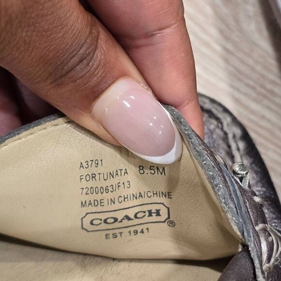 Coach Fortunata Loafers Women's 8.5M Metallic Silver Leather Pebble Grain Flats - Picture 5 of 7